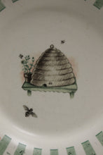 Load image into Gallery viewer, Pfaltzgraff Portfolio Naturewood Plate - Beehive - Used