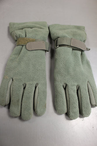 Military Issued Style 1160 Gloves - Size Medium - New