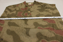 Load image into Gallery viewer, Original German Border Police BGS Poncho - Tan &amp; Water Swamp Camo - Used