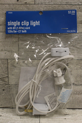 Single Clip Light with 6ft Cord - 120V/5W - C7 Bulb - New