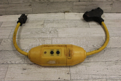 Defiant 2' Inline GFCI Indoor Outdoor Cord -15 Amp 125 Volt 1875 Watt - Used