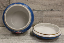 Load image into Gallery viewer, Japanese Kokura Porcelain Tea Caddy Vanity Dresser Jar with Lid - Floral - Used