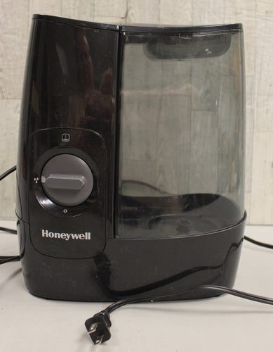 Honeywell HWM845 Warm Mist Humidifier with Essential Oil Cup Filter - New