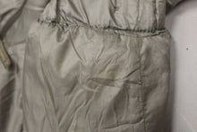 Load image into Gallery viewer, PROPPER Extreme Cold Weather Parka - Size: X-Large - Used