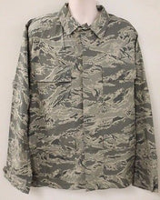 Load image into Gallery viewer, US Military Air Force Man's Utility Coat - Size: 48R -8415-01-536-4640 - NEW!