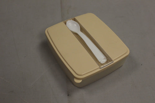 Vintage Sandwich Lunch Container - Used