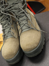 Load image into Gallery viewer, Wellco Women&#39;s Temperate Weather Combat Boot - Size: 5.5RF - Sage Green - Used