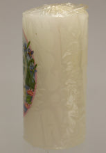 Load image into Gallery viewer, Avon 1986 Mother's Day Candle - 4" - A Mother's Gift is Love - New with Box