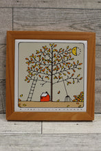 Load image into Gallery viewer, Vintage 1984 Lillian Vernon Tile Trivet/Wall Hanging - Leaves - LV316S - Used