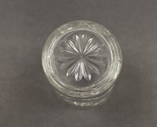 Load image into Gallery viewer, Set of 14 Anchor Hocking Juice Glasses Tumblers - Star of David - Used