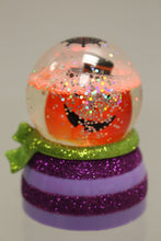Load image into Gallery viewer, Pumpkin Glitter Snow Globe - Used