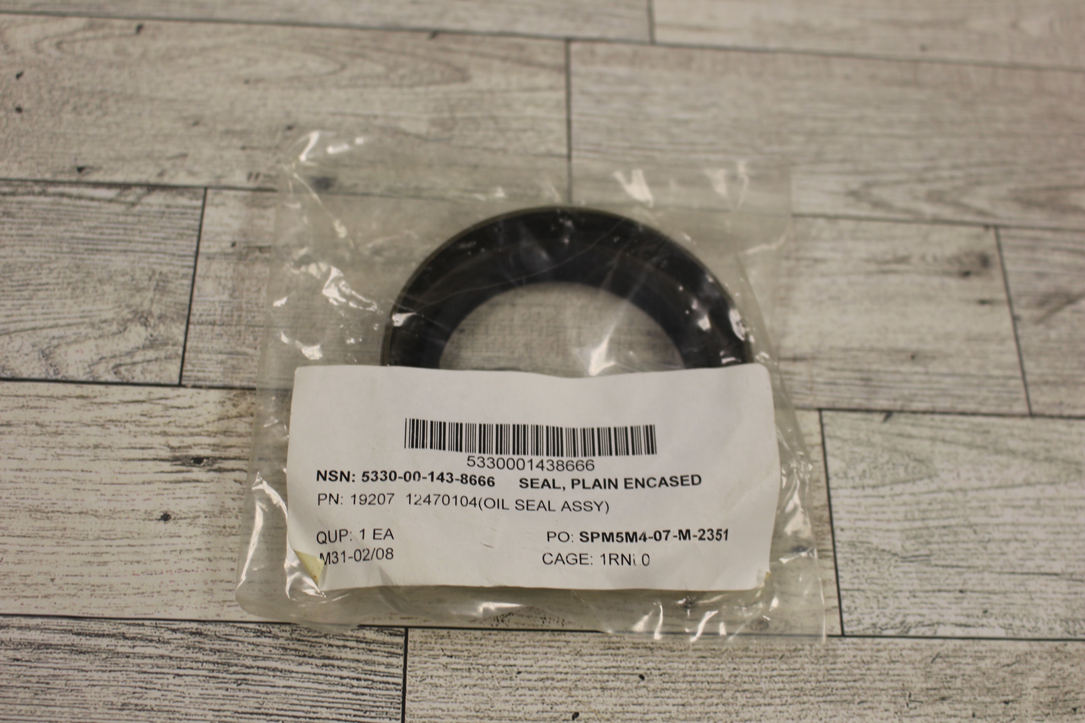 Plain Encased Seal - 5330-00-143-8666 - P/N 19207 - New – Military