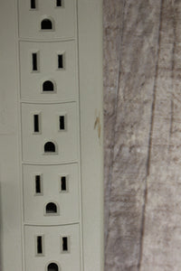 Power Sentry Power Outlet Strip -Used