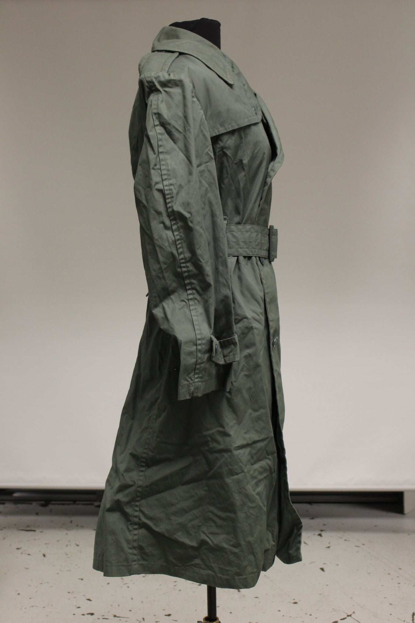US Army Men's Quarpel Overcoat Raincoat with Belt - 36S - 8405-965 