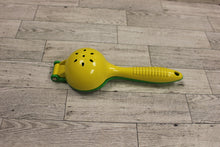 Load image into Gallery viewer, Vintage Cast Aluminum Lemon Lime Juice Hand Press/Juicer - Used
