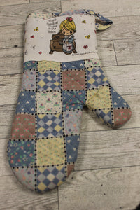 Vintage Precious Moments "To the Sweetest Cookie in the Batch" Oven Mitt - New