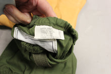 Load image into Gallery viewer, Trigger Finger Mitten Shells with Liner - Size: Medium - NSN 8415-01-926-4291