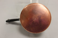 Load image into Gallery viewer, Revere Ware 2 Quart Saucepan with Lid - Used