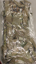 Load image into Gallery viewer, US Army Multicam Hydration System Carrier w/ Bladder - 8465-01-641-9423 - New