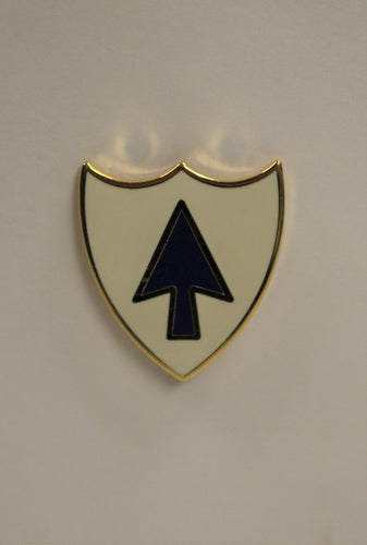 US Army 26th Infantry Regiment Crest Pin - Used