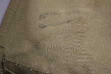 Load image into Gallery viewer, Vintage Atlantic Products Co. US Musette Bag - 1941 - Used