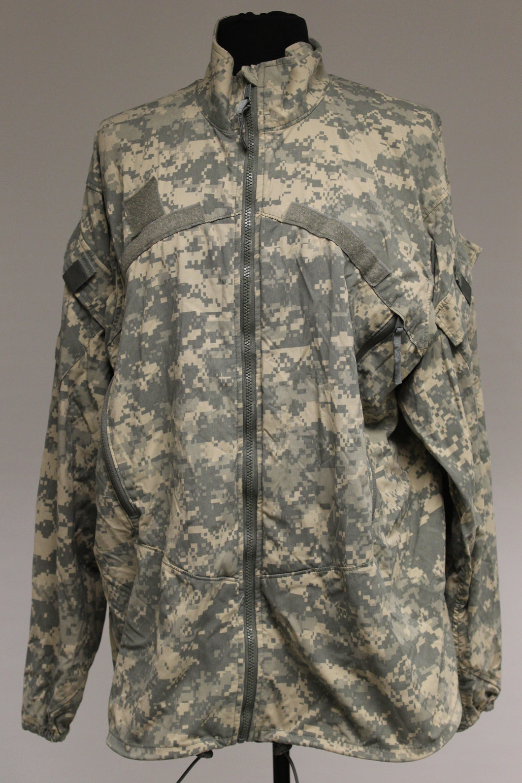 US Army ACU Gen III Wind Cold Weather Jacket - Medium Regular - 8415-01-538-6067