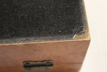 Load image into Gallery viewer, Quality Importers Wooden Cigar Humidor - Used