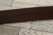 Load image into Gallery viewer, Dockers Men's Leather Brown Belt - Size: 40 - Used