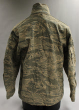 Load image into Gallery viewer, US Military Air Force MASSIF Elements Zip Up Coat - Large - Used