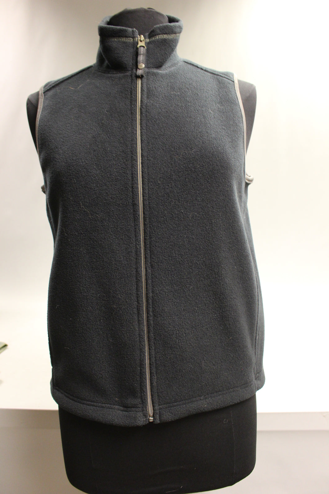 REI Boys Vest - XL - Black with Tan Trim - Used