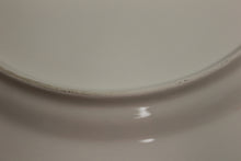 Load image into Gallery viewer, Vietri Italy Christmas Snow Day Chop Plate/Platter - 13 Inches - Used