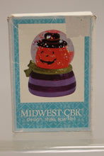 Load image into Gallery viewer, Pumpkin Glitter Snow Globe - Used
