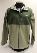 Load image into Gallery viewer, Columbia Light Weight 2 Tone Zip Up Jacket - Large - Green - Used