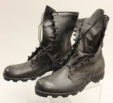 Load image into Gallery viewer, Vintage 1980s US Army Combat Boots - Size: 11.5N - Used