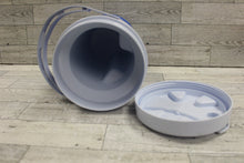 Load image into Gallery viewer, Rubbermaid Half Gallon Water Drink Jug - #154A - Blue/White - Used