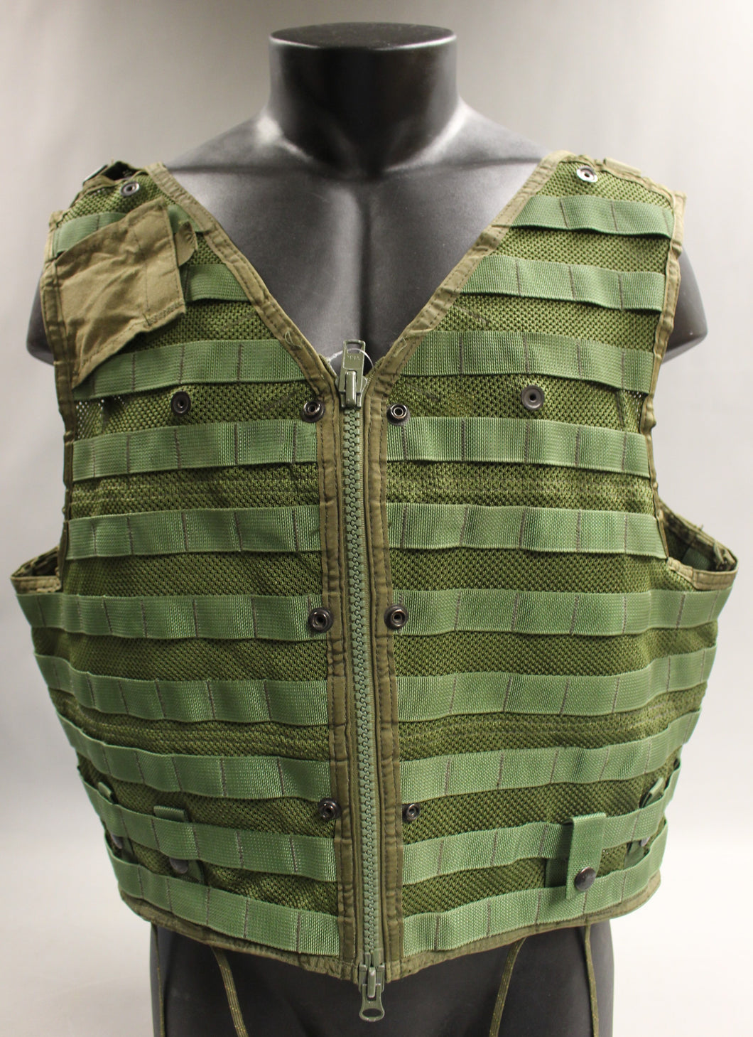 US Military Survival Vest - CWU-33 / P22P-18 - Used