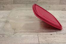 Load image into Gallery viewer, Rubbermaid Servin&#39; Saver Container with Pink Lid - 5 Cup / 1.2L - 0012 / 0011