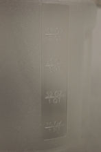 Load image into Gallery viewer, 2 Quart Twist Top Food Storage - 8 cups - Used