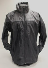 Load image into Gallery viewer, Columbia Men's Lightweight Two Tone Windbreaker Jacket - Large - Used