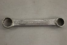 Load image into Gallery viewer, Vintage Craftsman Vanadium Stubby Double Box Wrench -1/2 - 9/16 - Used