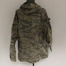 Load image into Gallery viewer, USAF APECS All Purpose Environmental Camouflage Parka - Medium Long - Used