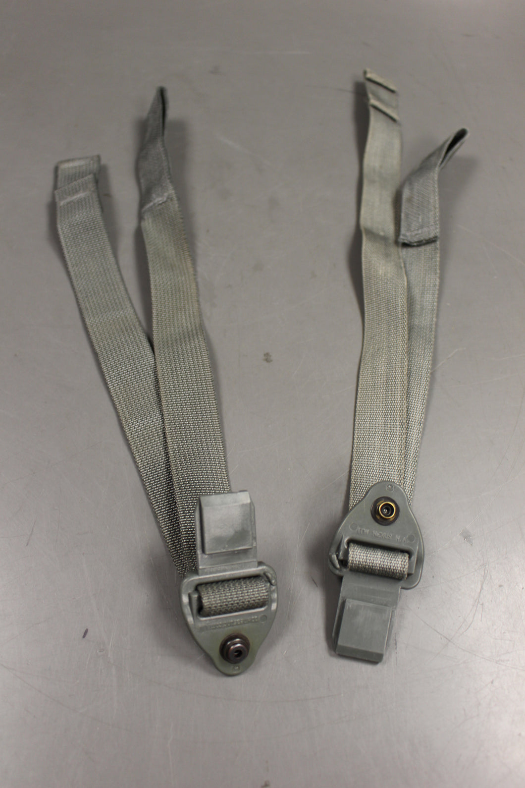 Set of 2 Molle II Rucksack Shoulder Straps Quick Release Strap Connectors - Used