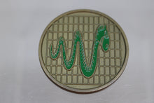 Load image into Gallery viewer, Electronic Contra Nos Intel Supra Nos 1N5 Challenge Coin - Blue &amp; Dark Green