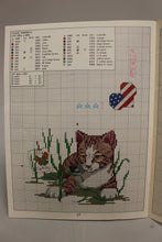 Load image into Gallery viewer, Leisure Arts Leaflet #2072 Cross Stitch For Beginners - Used