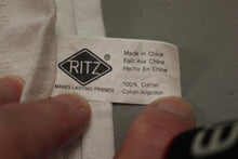 Load image into Gallery viewer, RITZ Christmas Skiing Stick SnowmanTowel - Used