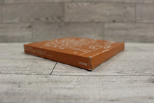 Load image into Gallery viewer, Vintage 1984 Lillian Vernon Tile Trivet/Wall Hanging - Leaves - LV316S - Used