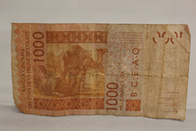 Load image into Gallery viewer, 1000 West African CFA Franc Bank Note from the Central Bank - Used