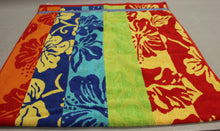 Load image into Gallery viewer, Vintage Cotton Craft Beach Towel - Floral - Used