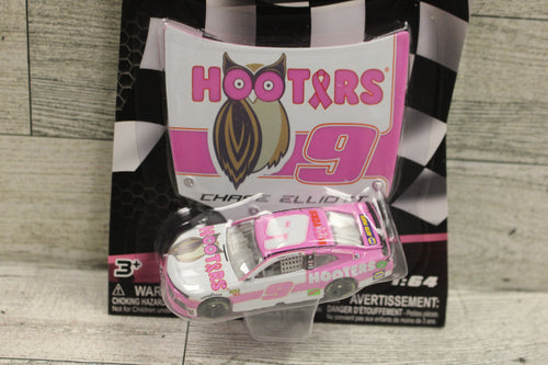 2019 Wave 12 Chase Elliott Hooters Pink Ribbon Diecast Car - #9 - New