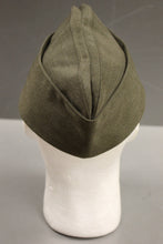 Load image into Gallery viewer, US Marine Corp Men&#39;s Garrison Cap - Size: 7 - 8405-01-279-7657 - Used